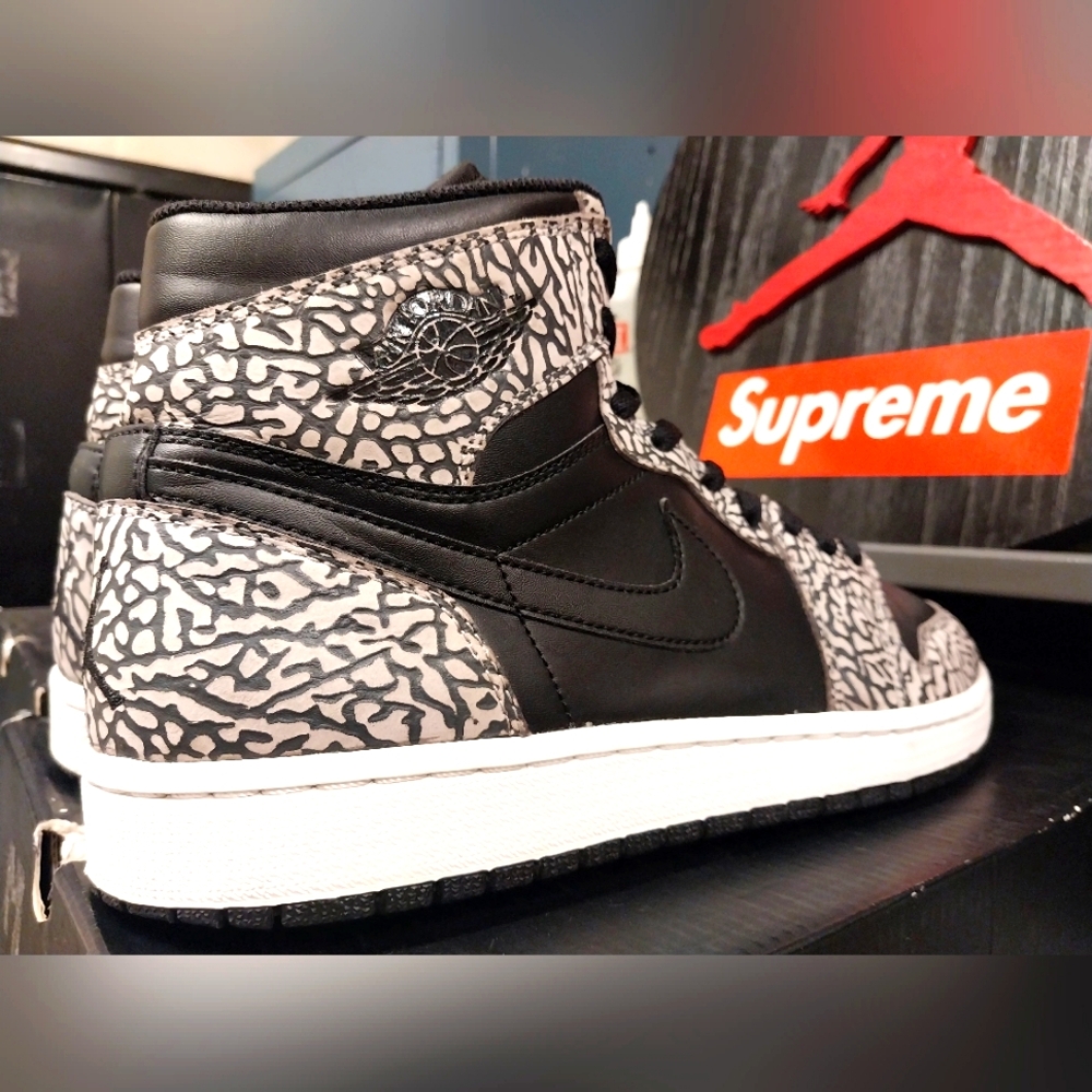 Nike Air Jordan 1 Hi Black Elephant Print Size 11